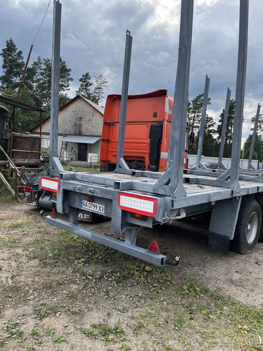 Напівпричіп лісовоз