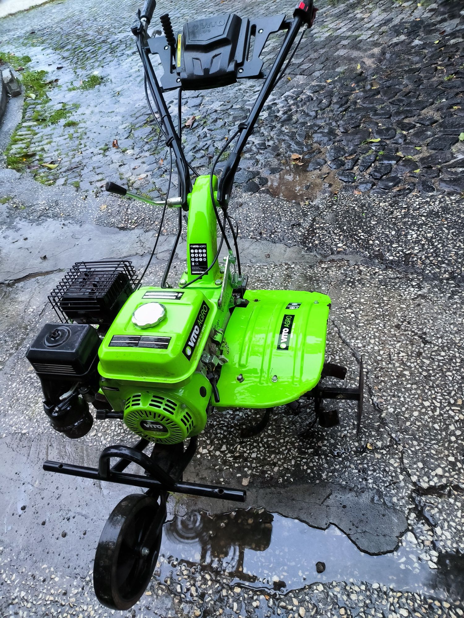 Motoenxada ou motocultivadors  gasolina 7cv