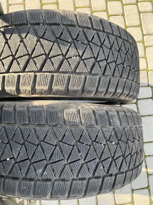 Opona zimowa 235/60/18 Bridgestone Blizzak