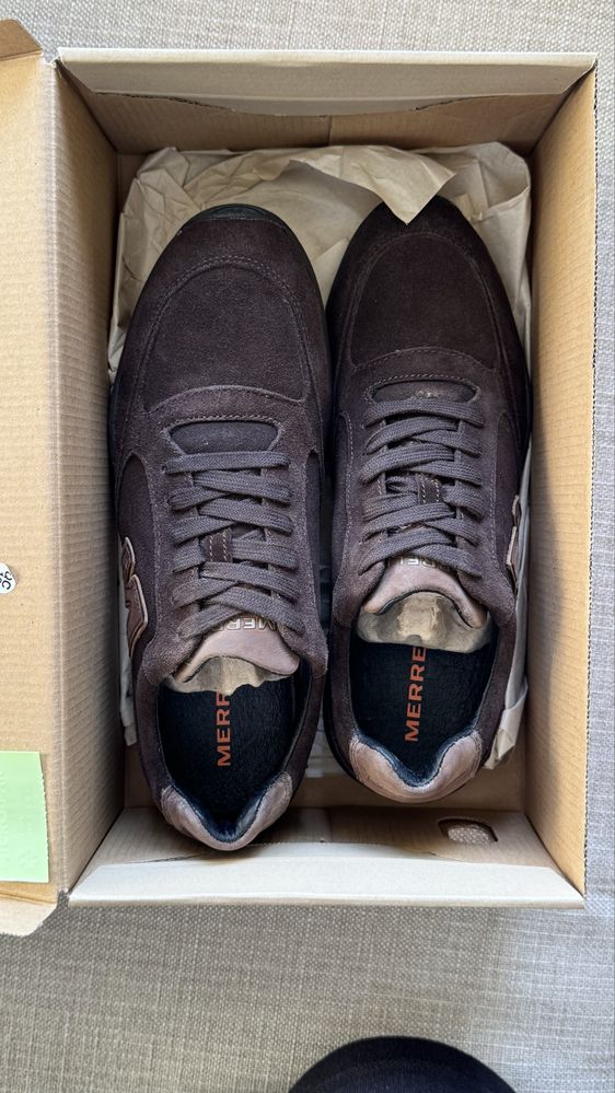 Sapatos MERREL N 40 novos