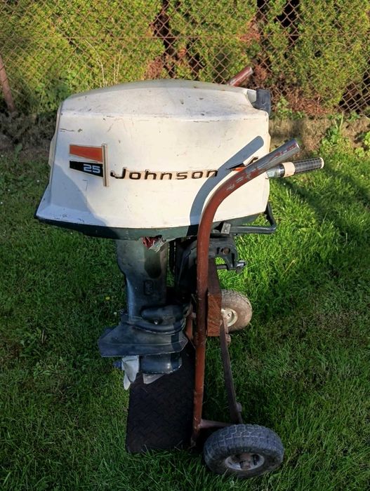 Silnik Johnson 25KM