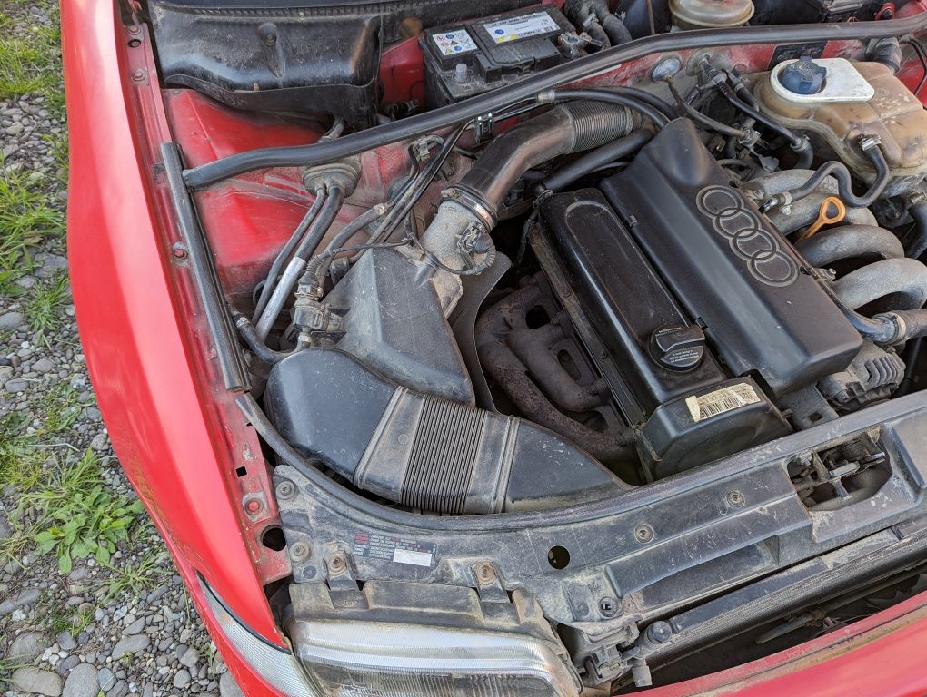 Audi A4 1.6 бензин