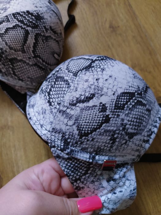 Женские бюстгальтеры пуш-ап по 100 гр.