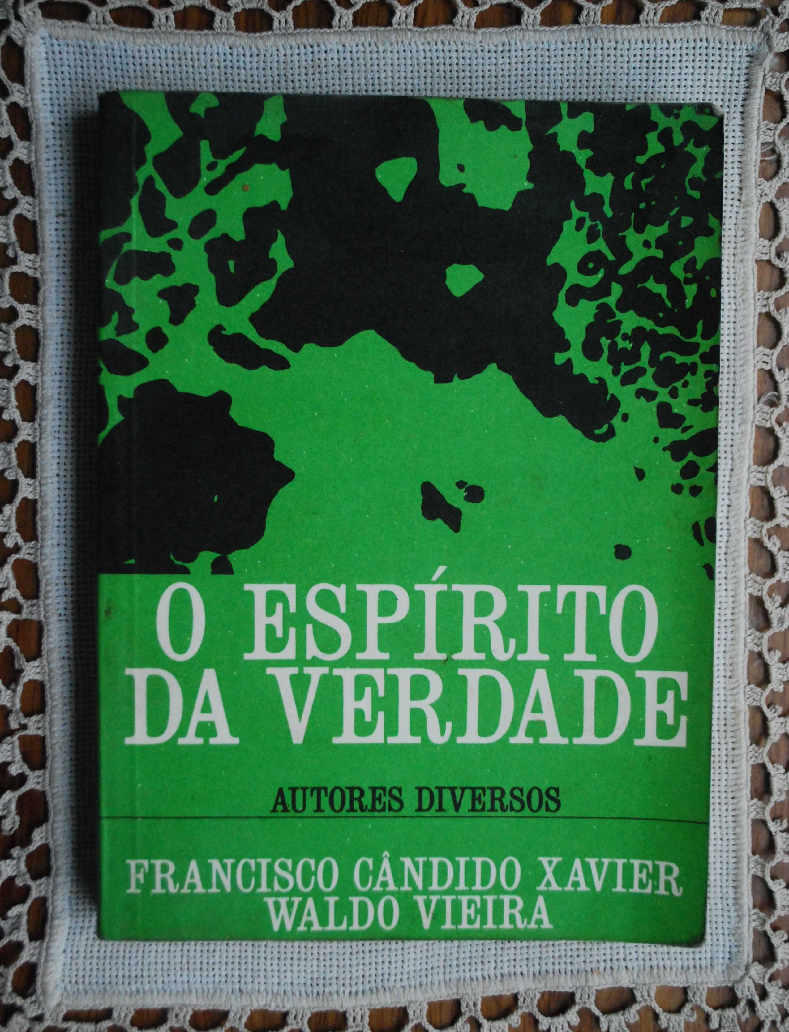 O Espírito da Verdade de Francisco Cândido Xavier e Waldo Vieira