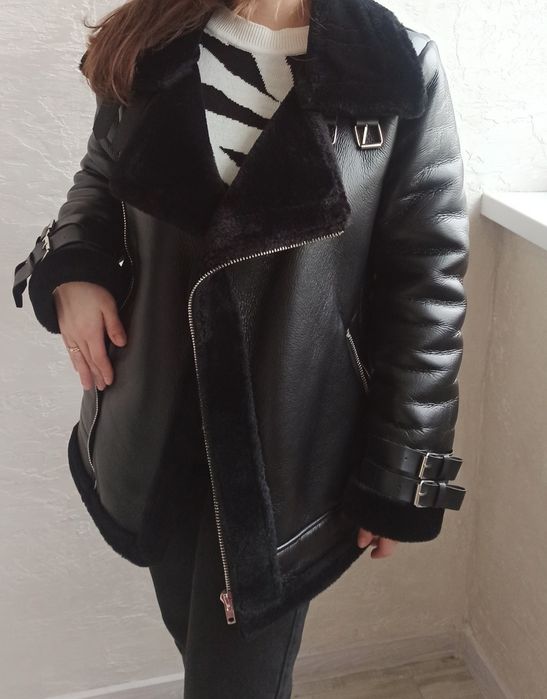 Продам дублянку косуху, штучне хутро..