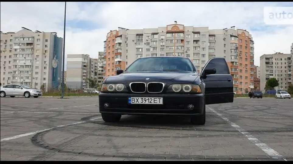 BMW e39 2002р 520 негайний продаж.