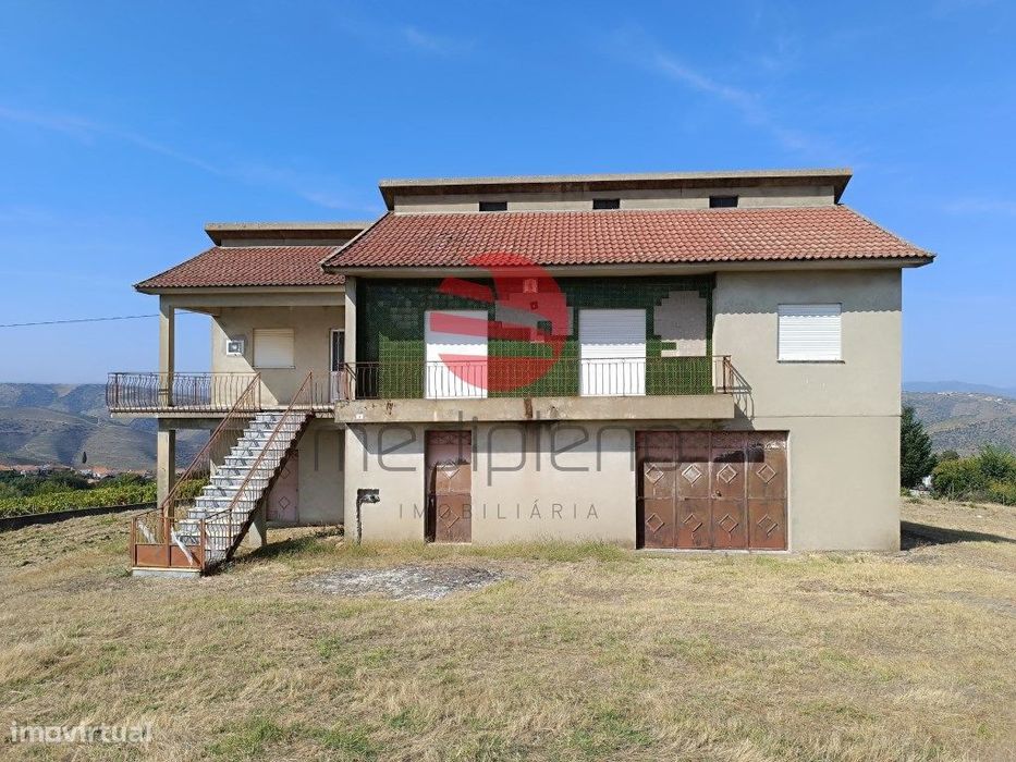 Moradia T3 em Vilarouco - S. João da Pesqueira