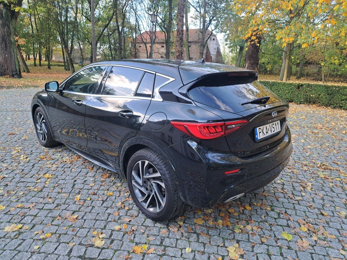 INFINITI Q30 sprzedam