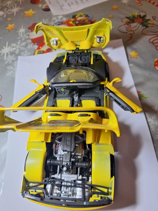 Miniatura escala 1:18 - Ferrari