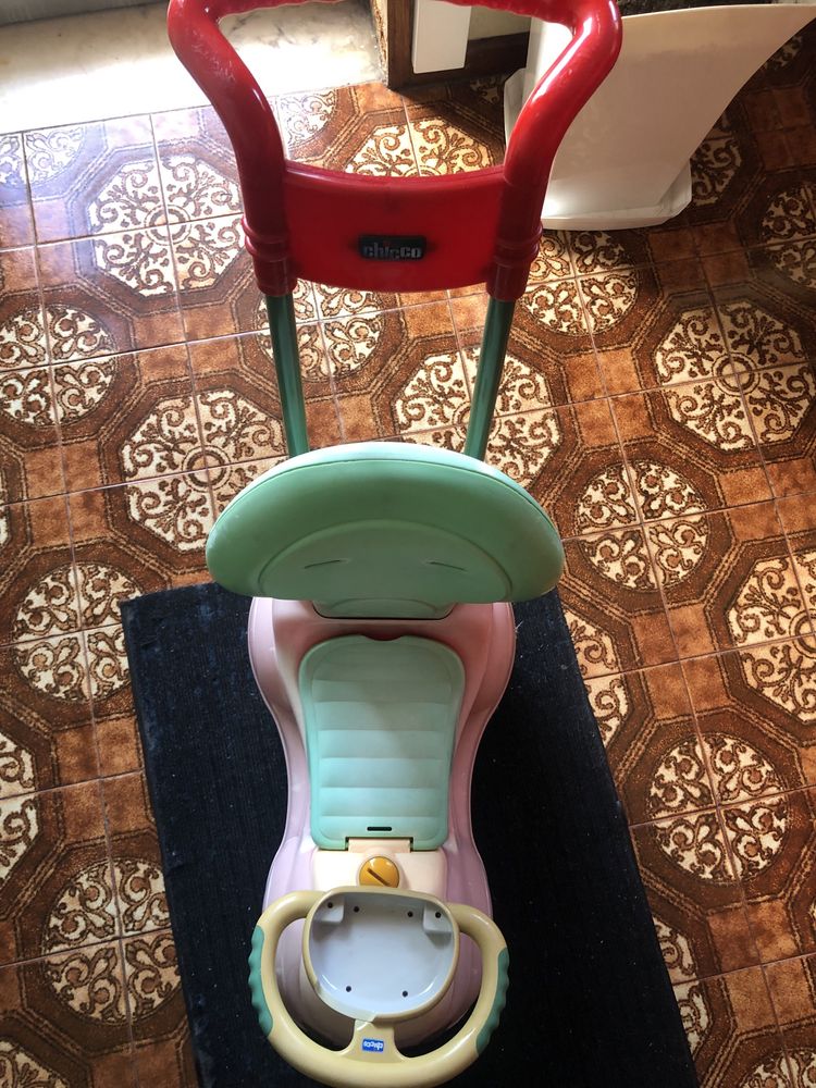 Mota infantil de empurrar