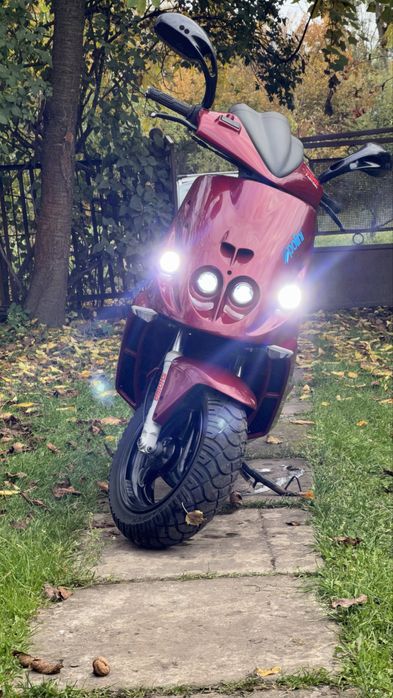 Скутер Malaguti F12