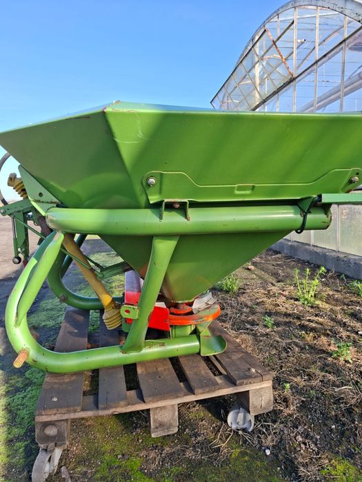 Rozsiewacz AMAZONE ZAF-603