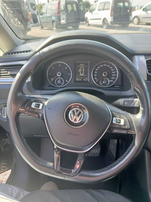 Taxi mobilidade reduzida com licença