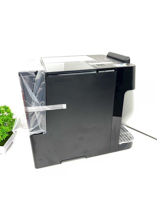 Ekspres do kawy Grundig KVA6230 – 19 bar, ekran dotykowy, Młynek