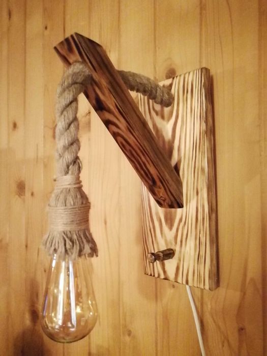 Lampa kinkiet drewniany ozdobny ze sznurem jutowym HANDMADE