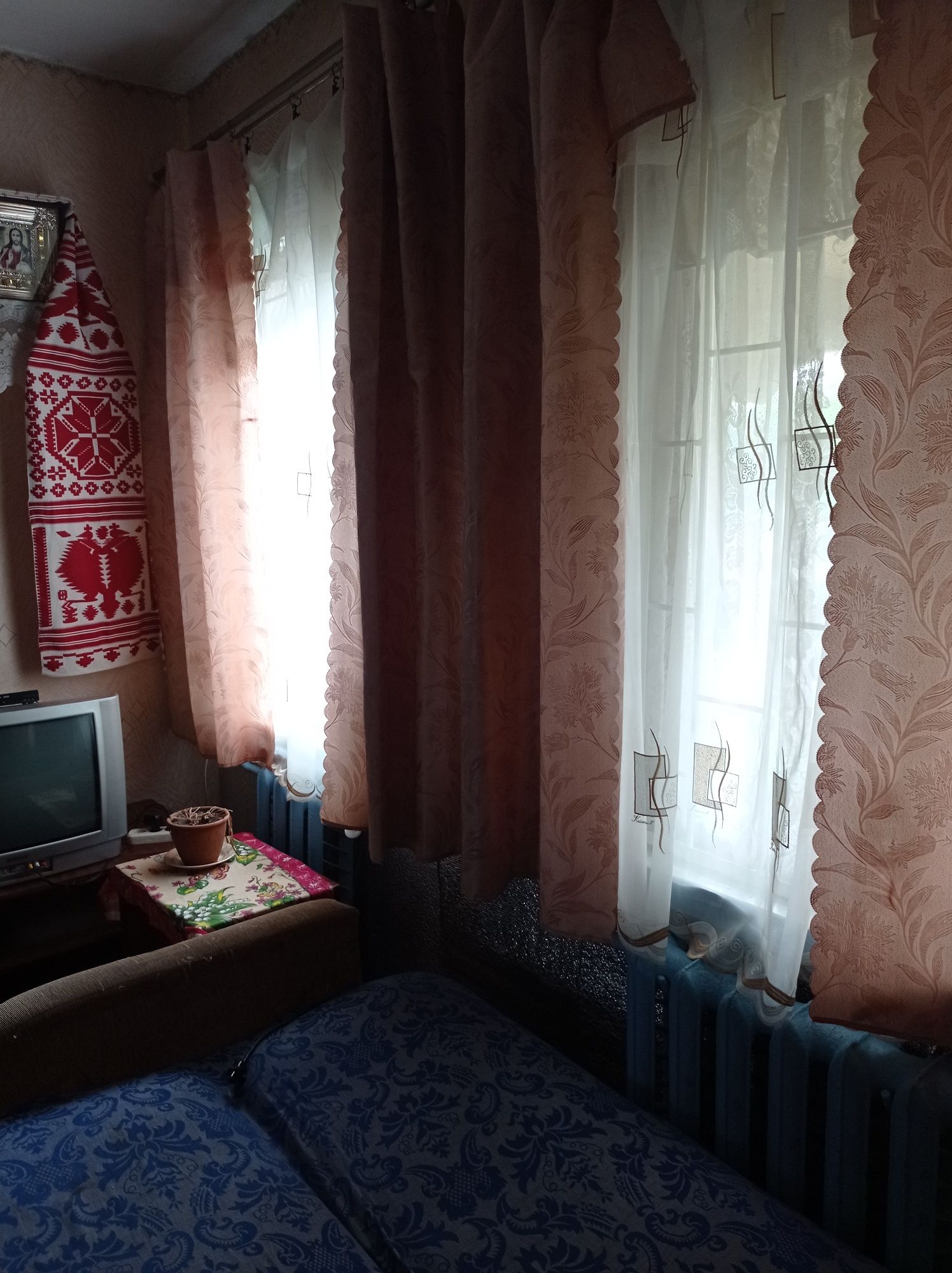 Будинок зі всіма ЗРУЧНОСТЯМИ. Село Жуківка. Розглянемо єВІДНОВЛЕННЯ.