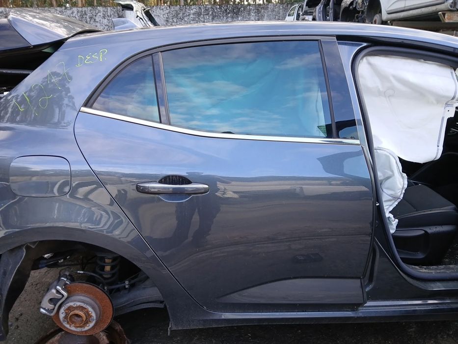 Porta trás direita RENAULT Megane IV (B9A/M_)