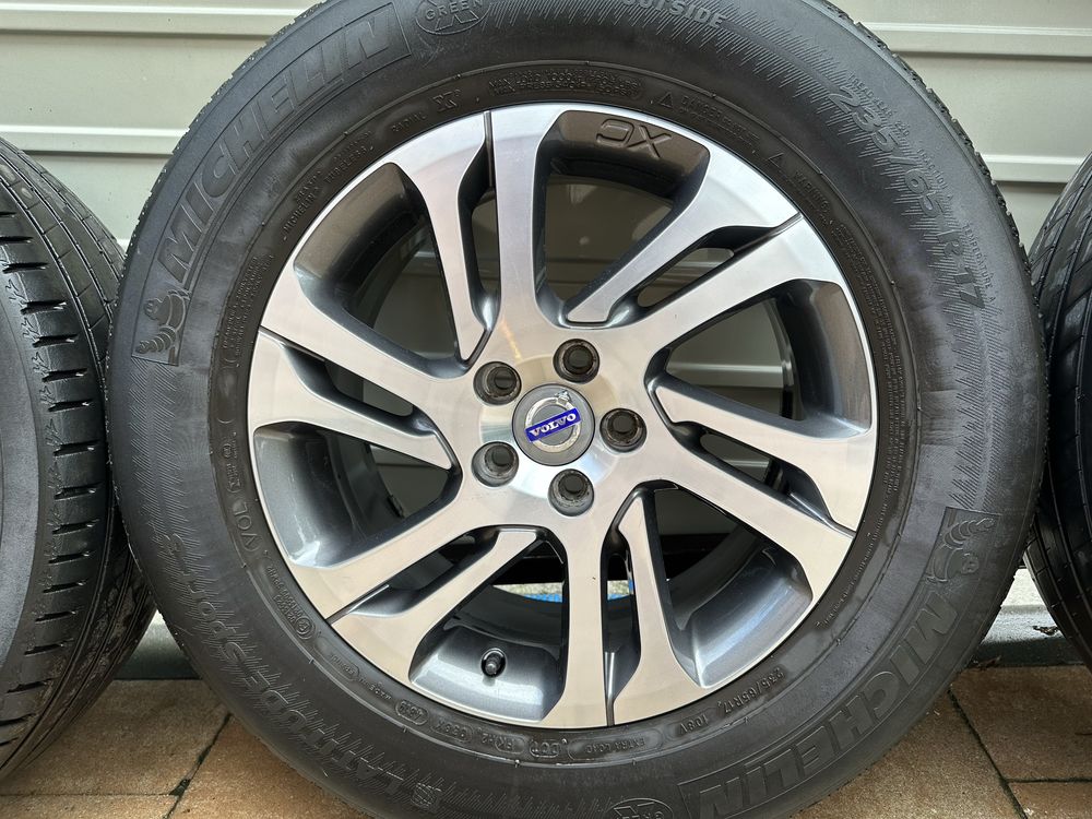 Koła Volvo xc60 235/65/ R17”