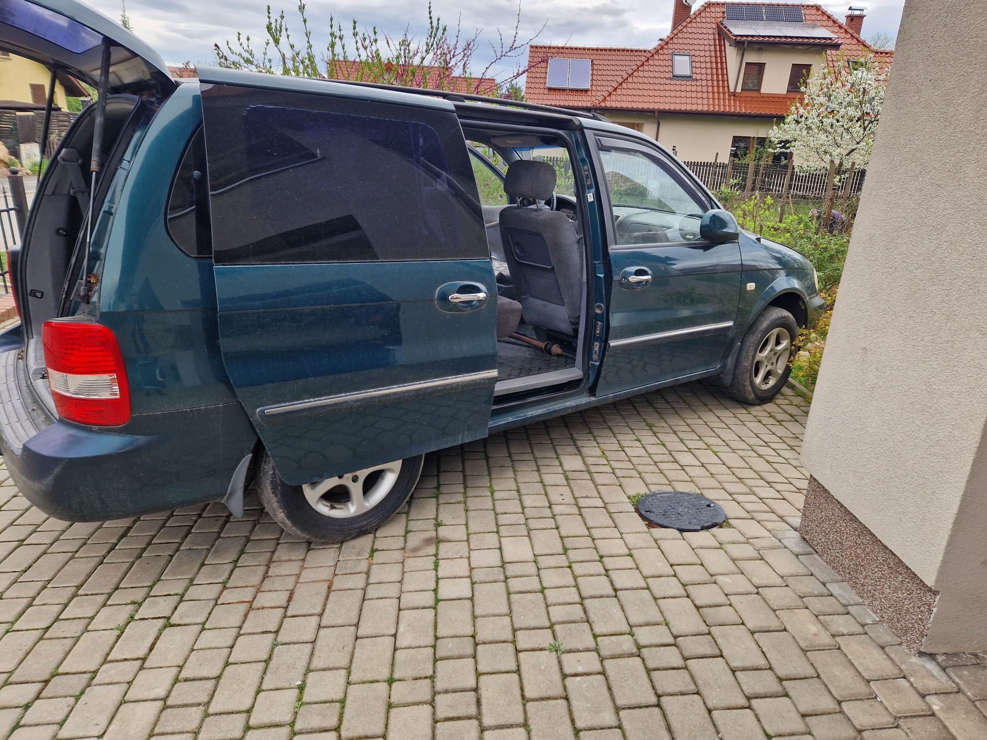 Kia carnival 2.9 części