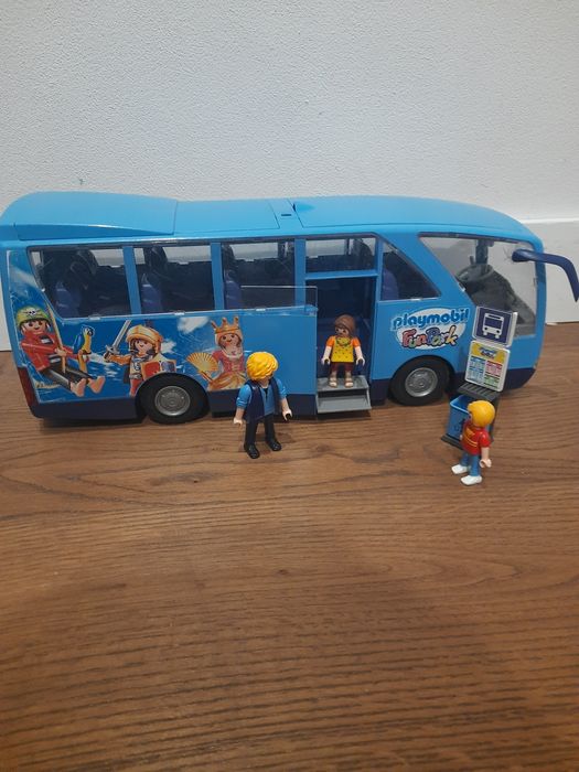 Autobus playmobil funpark kompletny