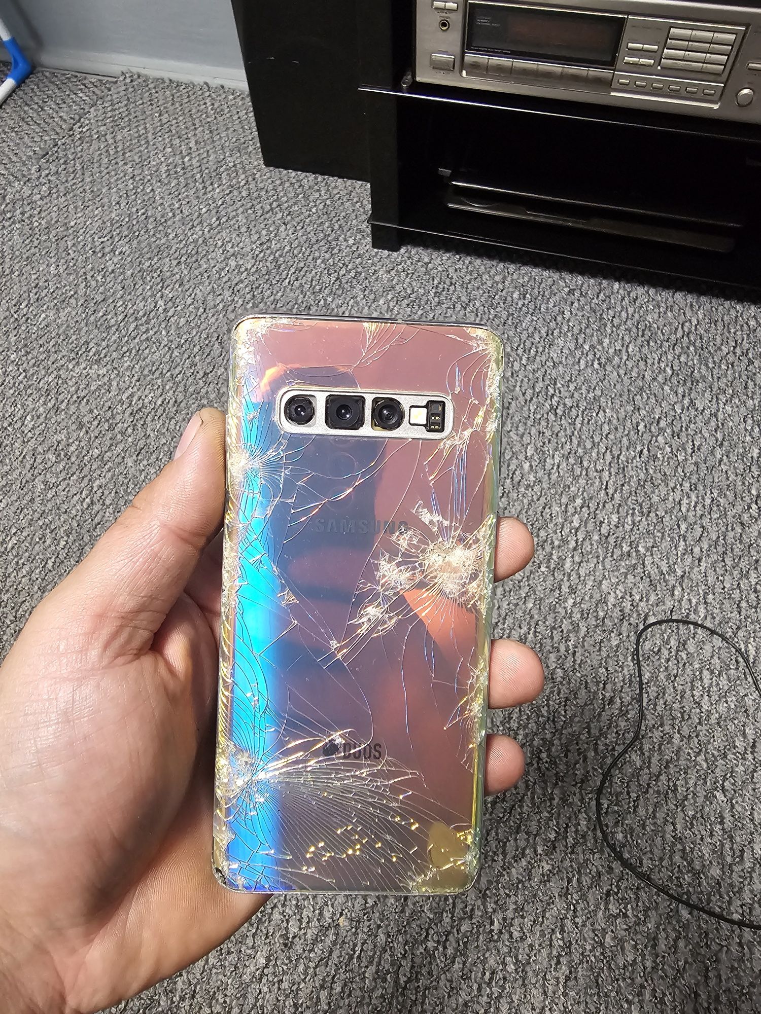 Продам Samsung S10 sm- g973f/ds