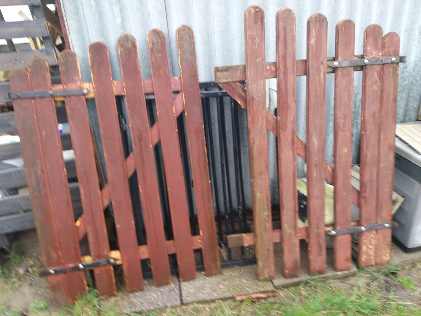 Brama drewniana na działkę