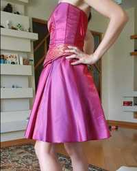 Женское платье с корсетом розовое