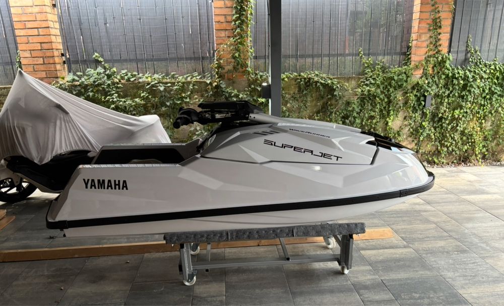 Skuter wodny Yamaha Super Jet 1050-X 4T