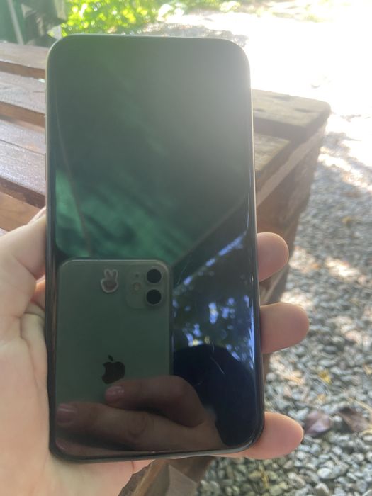 IPhone 11 на 64 Гб