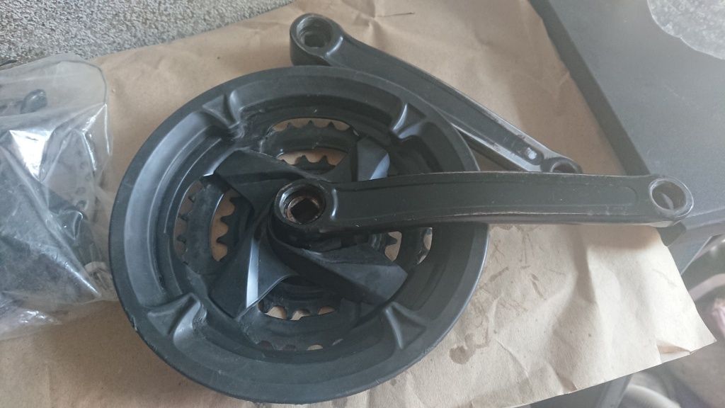 Компоненты трансмиссии велосипеда (переключатели, шатуны) Shimano