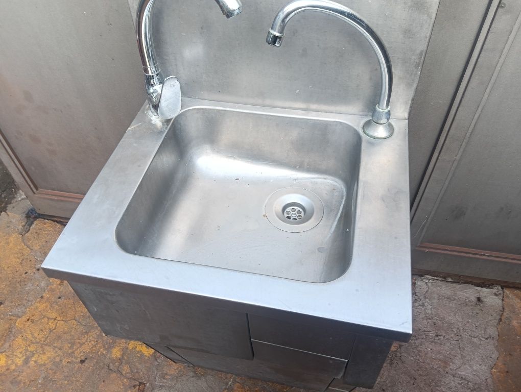Pio lava mãos em inox