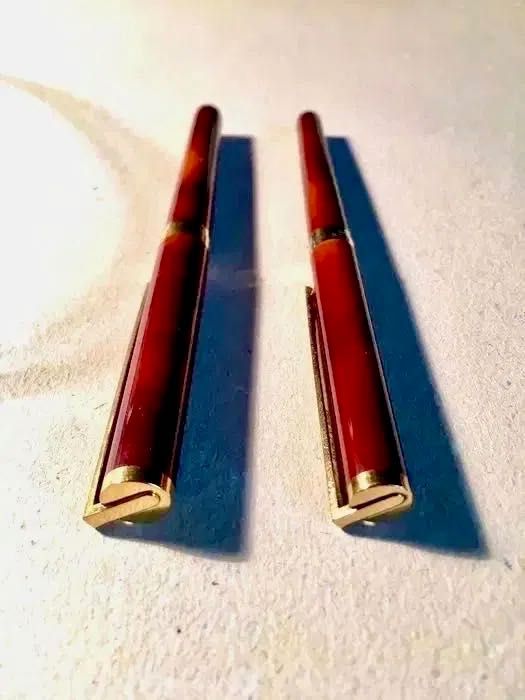 S.T.DUPONT - caneta e roller boll - ouro e laca da China - anos 80