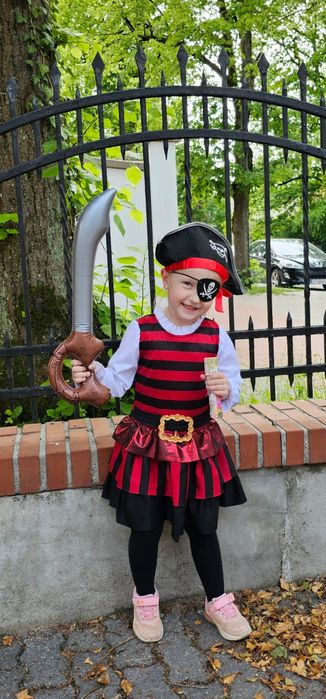 Kostium przebranie Strój piratki rozm. 110 bal przebierańców kostium