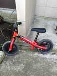 Rowerek biegowy B'Twin RunRide 520 Czerwony
