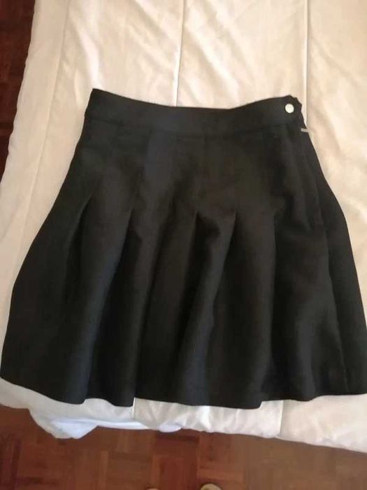 Mini saia preta super confortavel