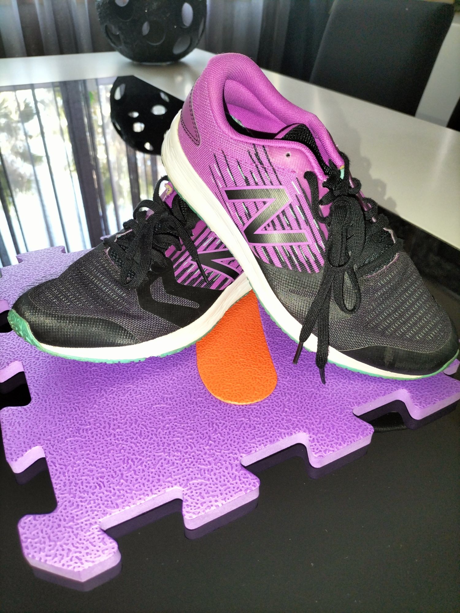 Sapatilhas New balance Flash v3 TAM.40 mas equivale a 39 usadas 1 únic