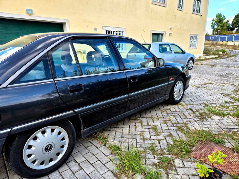 Opel omega impecavel