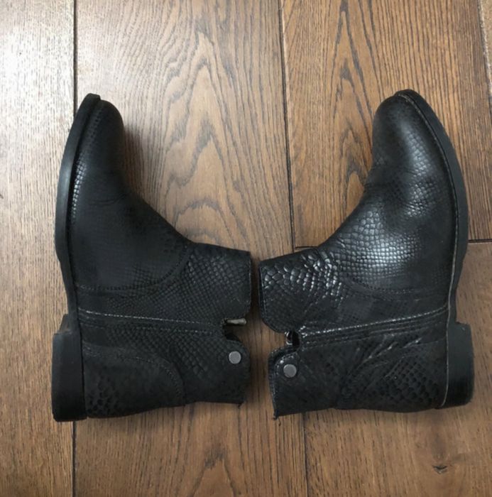 Ochnik botki 37 jak skóra węża, solidne