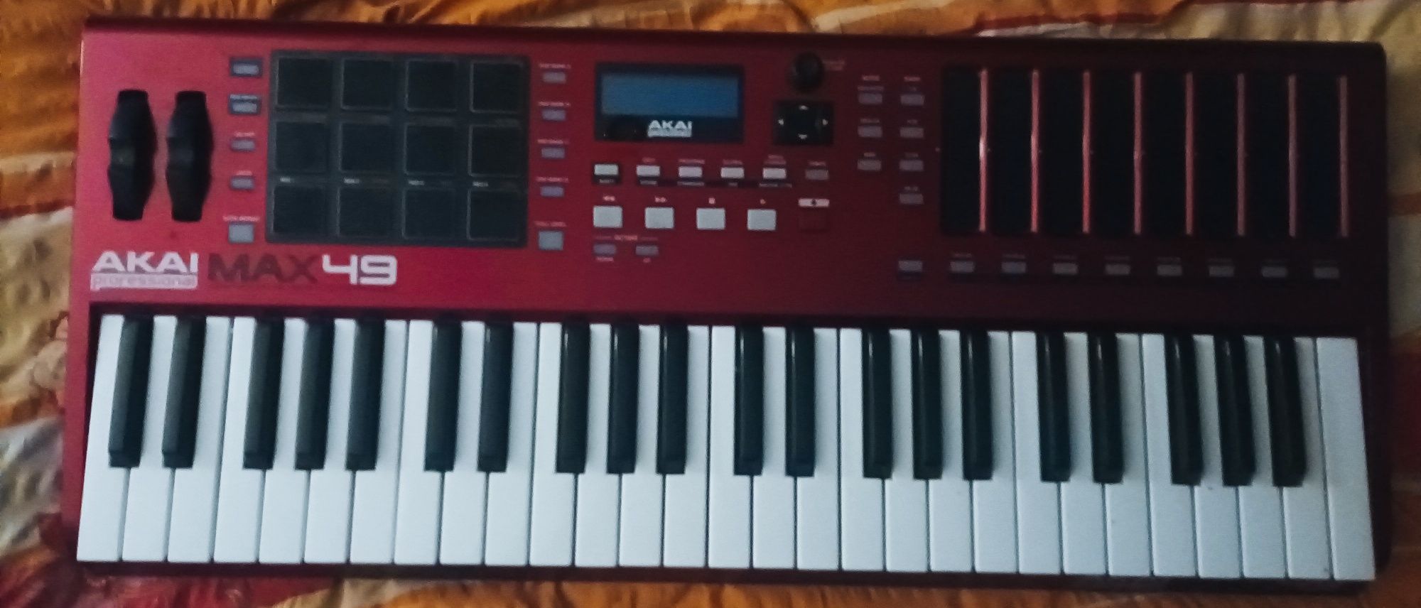 Akai professional max 49