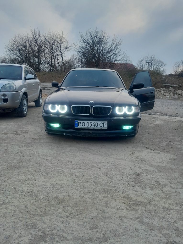 Продам BMW е38 м57 3.0