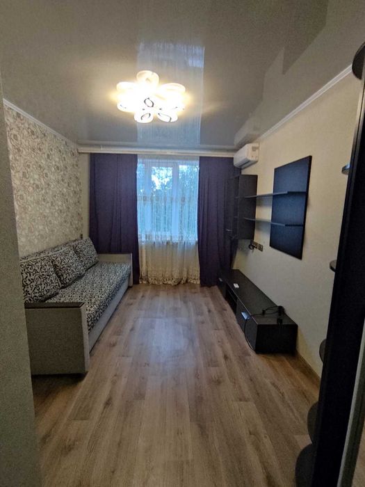 Продам 1 к квартиру Чугуев