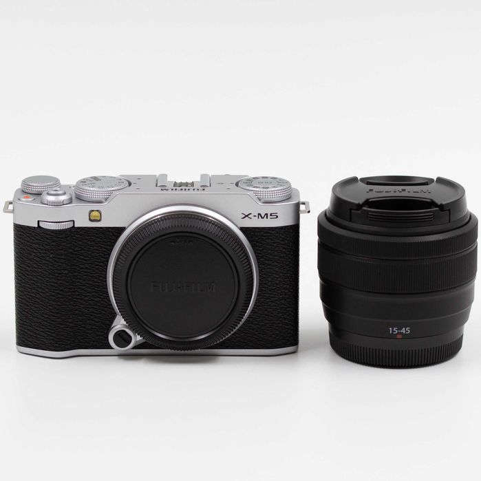 Fujifilm X-M5+XC 15-45mm f/3.5-5.6 - Excelente estado