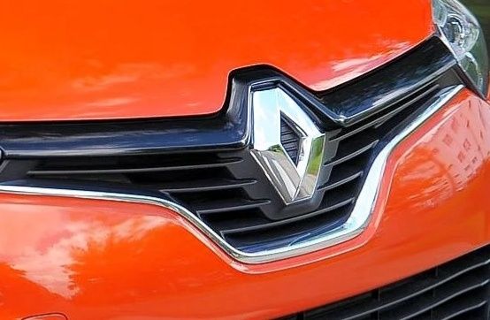 Znaczek emblemat przód Renault Clio IV Captur Megane Scenic