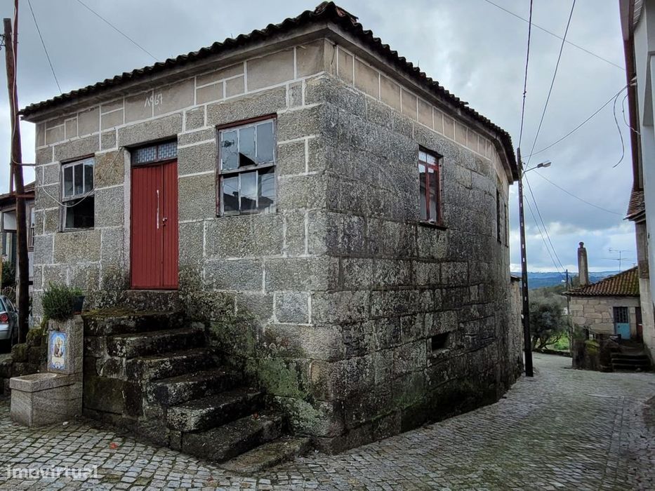 Moradia T0 para venda