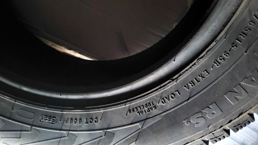 Резина  195/65/15 Nokian nordman rs2