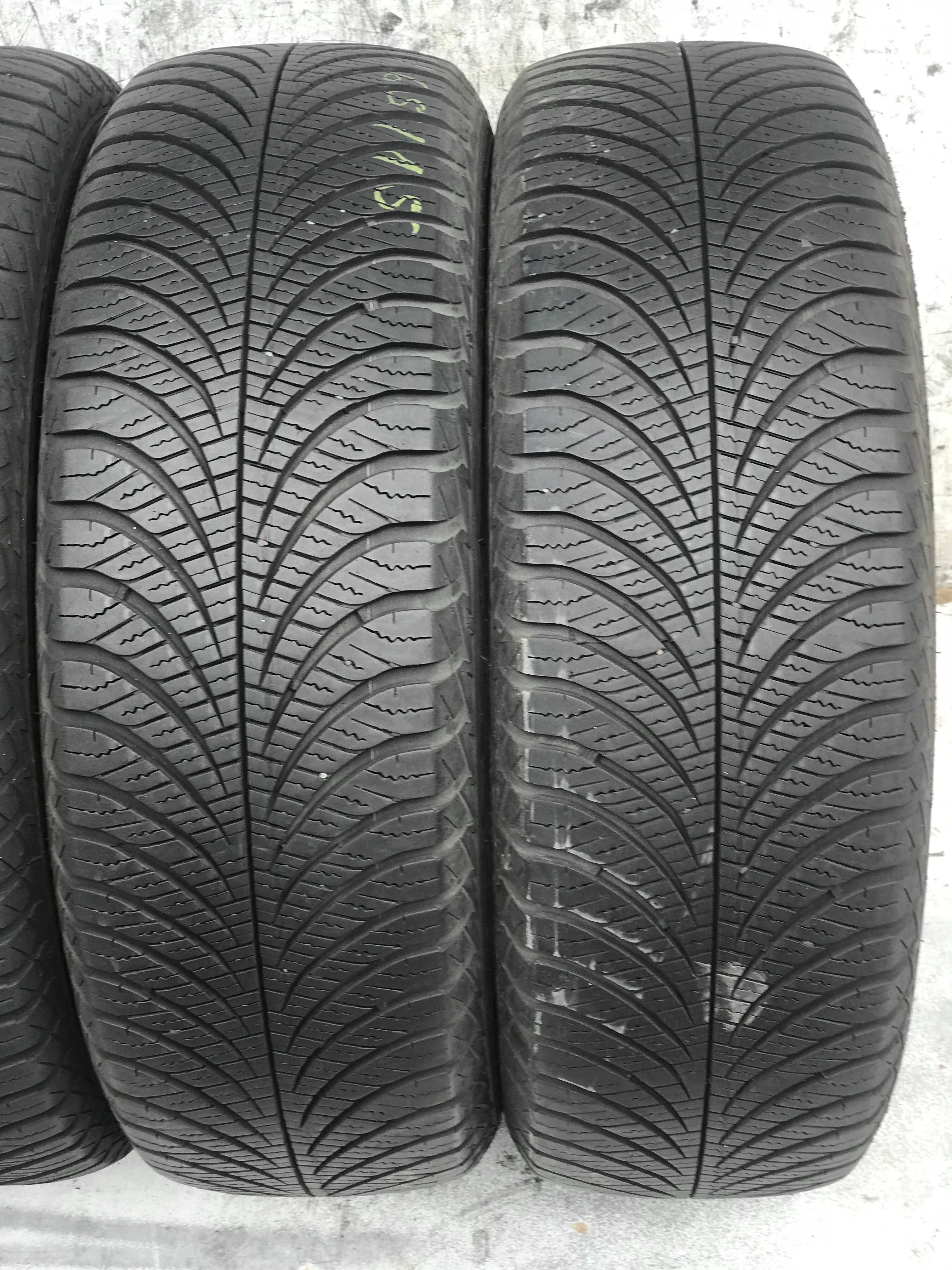 Шины GoodYear Vector 195/65R15 Комплект Всесезонка Б/у Оригинал