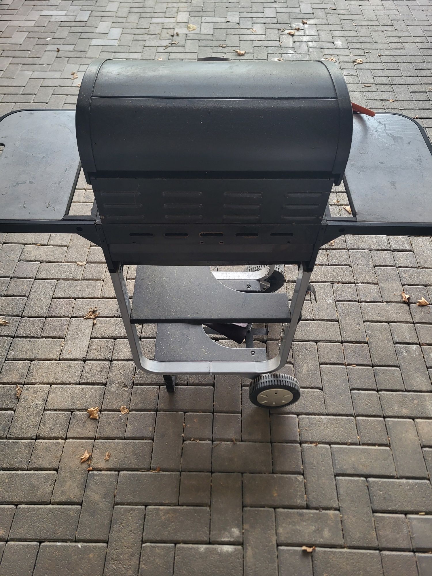 Grill gazowy ogrodowy