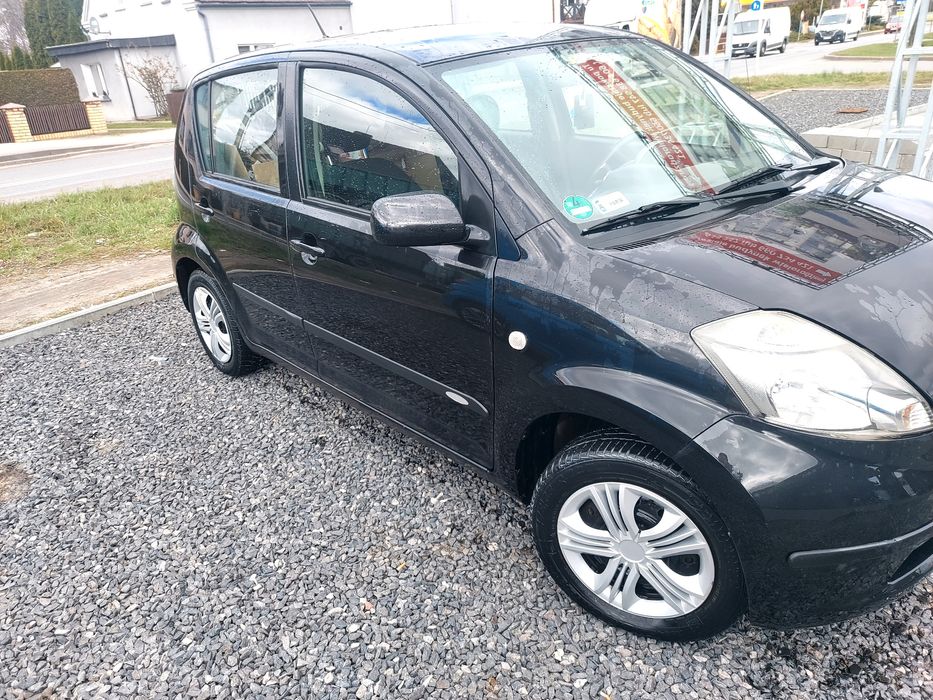 Daihatsu Sirion Toyota