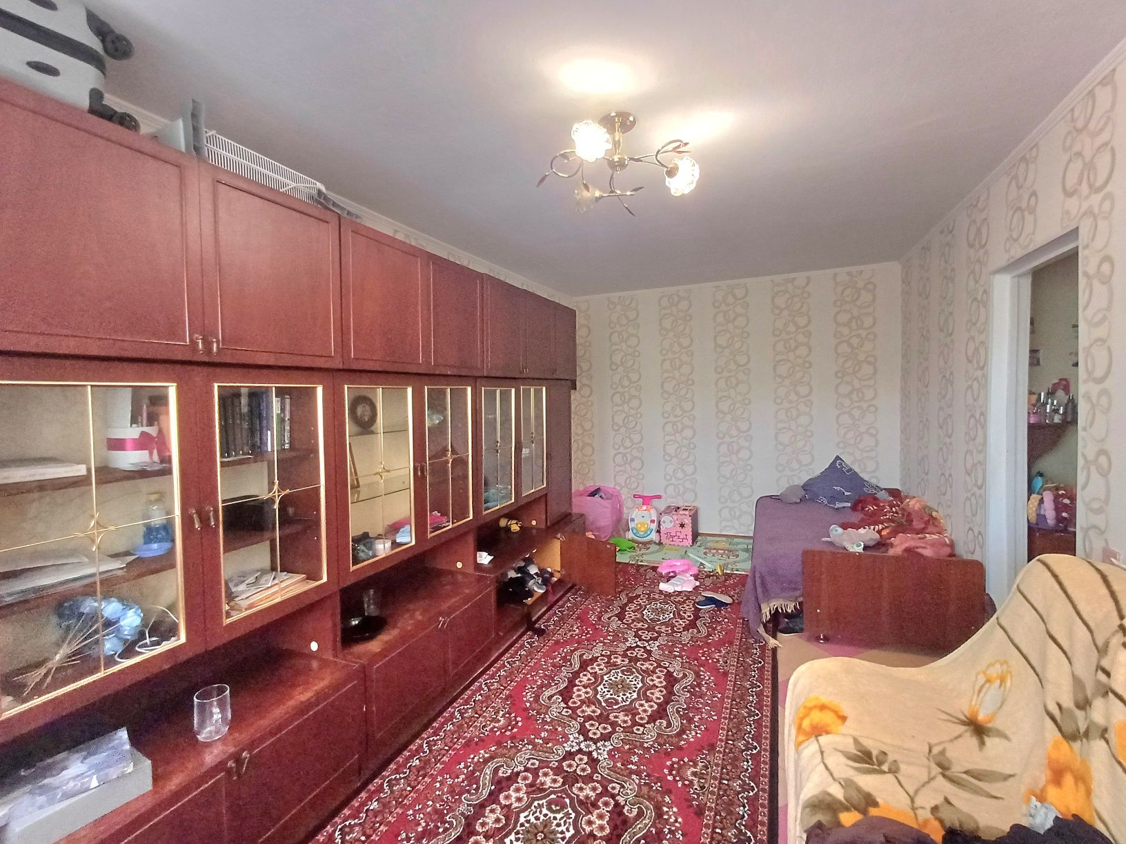 Продам 2-х комнатную квартиру на 5/9 Космонавтов / Баштанский  рынок