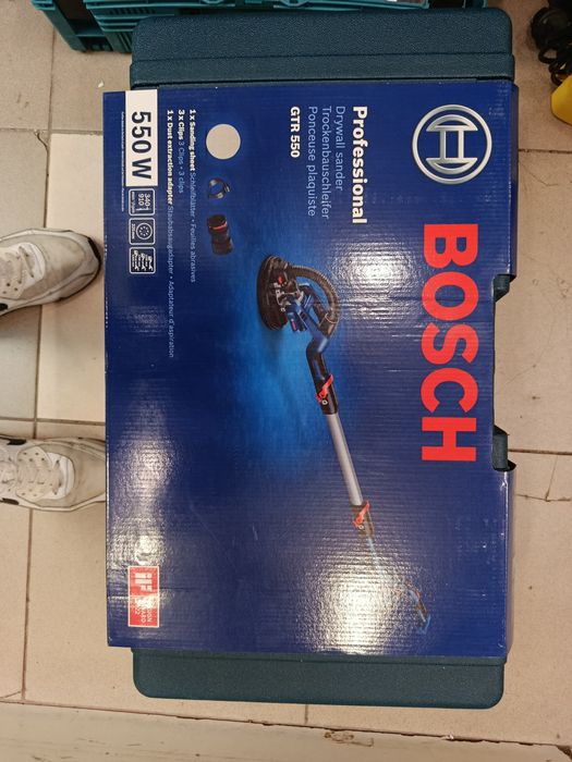 Професійна шліфувальна машина для стін Bosch GTR 550